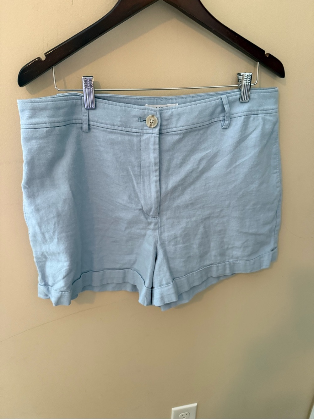 LOFT Linen Cotton light Blue lightweight  Shorts size 14